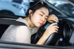 Bahaya Tidur dalam Mobil yang Menyala