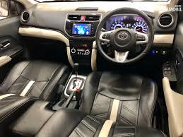 sewa mobil toyota rush semarang