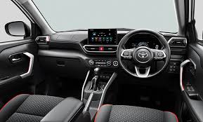 sewa Toyota Raize Semarang interior